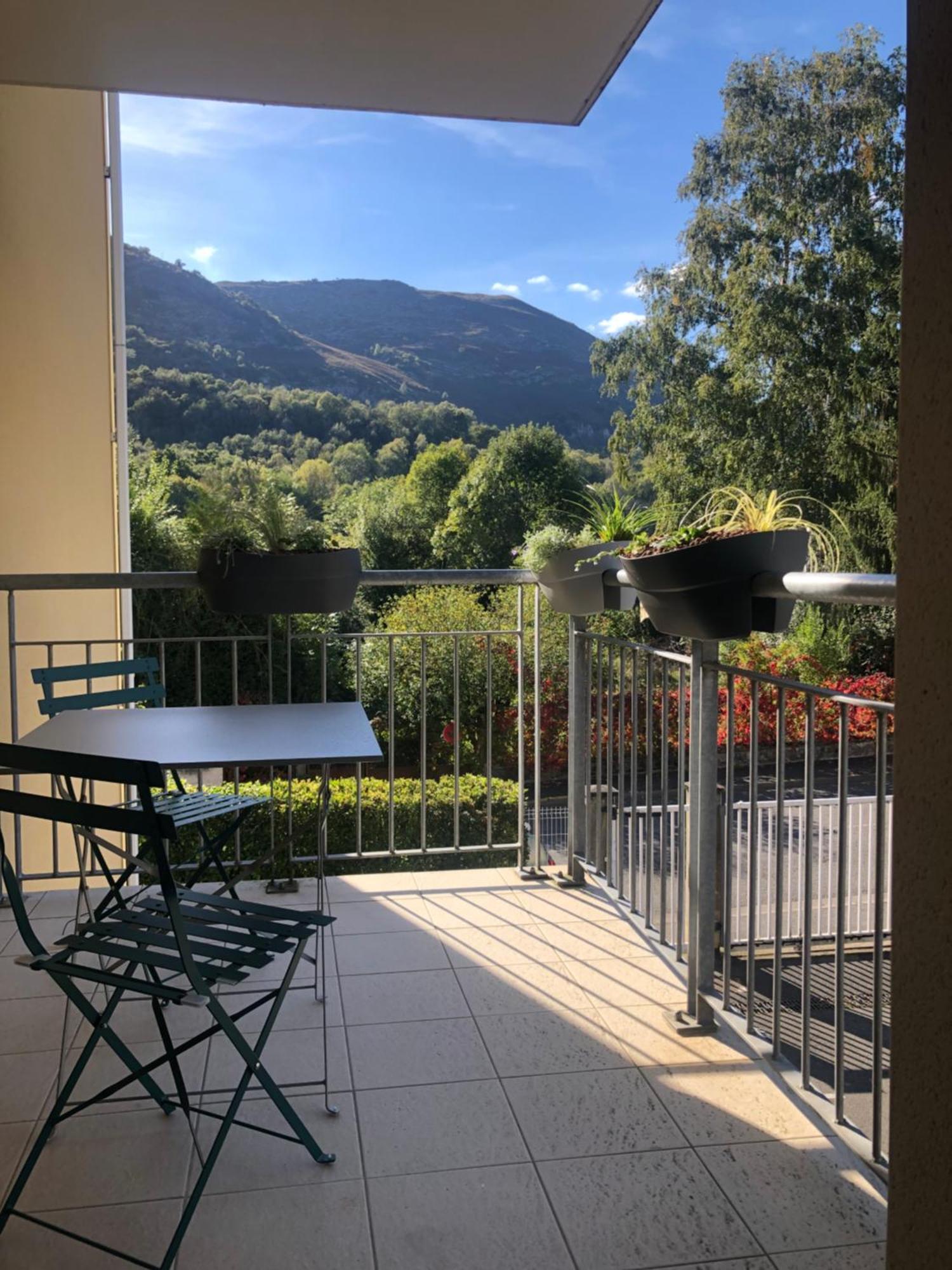 Apartment L Escapade Lourdaise Balcon Parking Wifi Lourdes