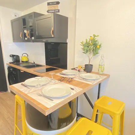 L Escapade Lourdaise Balcon Parking Wifi ville Lourdes Extérieur photo