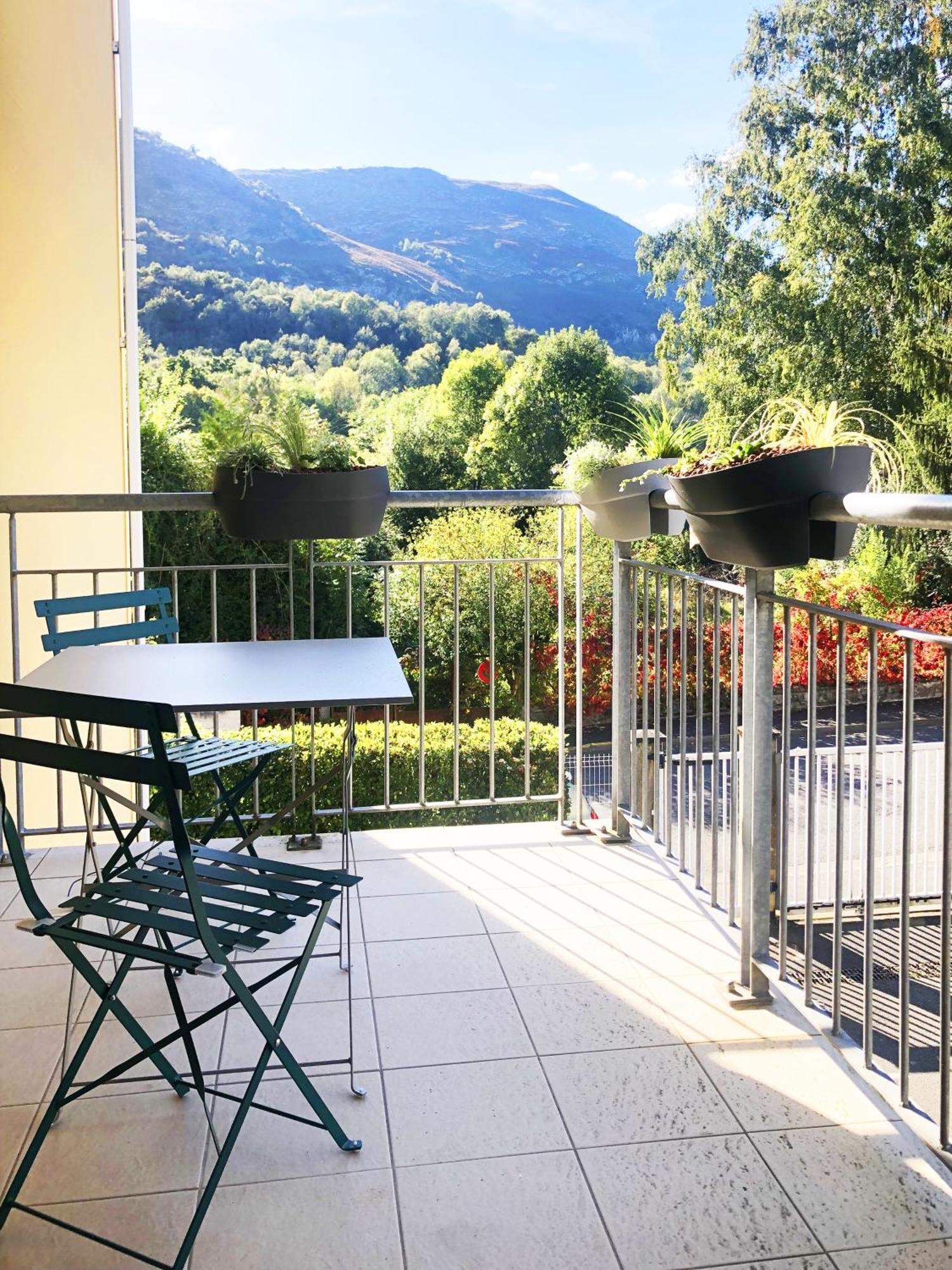 L Escapade Lourdaise Balcon Parking Wifi Apartment